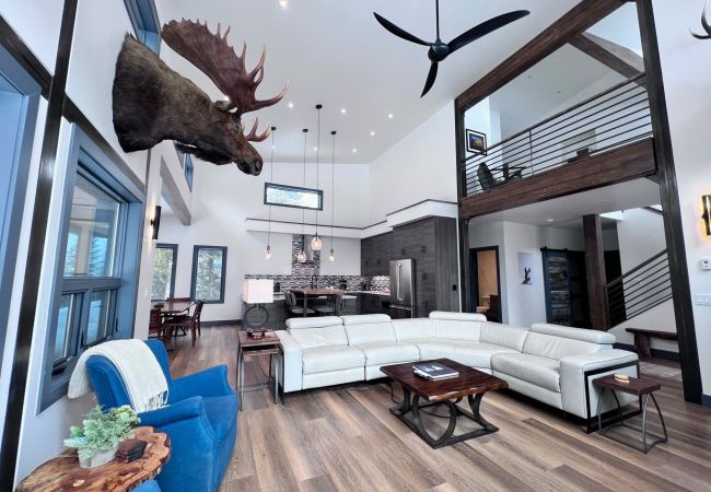 House in Breckenridge - Mtn. Home Private Hot Tub Near Breck Slopes+Hikes House in Breckenridge - Mtn. Home Private Hot Tub Near Breck Slopes+Hikes