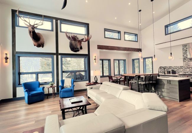 House in Breckenridge - Mtn. Home Private Hot Tub Near Breck Slopes+Hikes House in Breckenridge - Mtn. Home Private Hot Tub Near Breck Slopes+Hikes