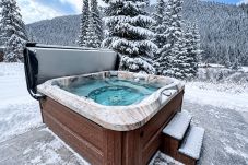 House in Breckenridge - Vista Azul Hideaway • Private Hot Tub • Mountain Views