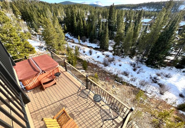 Townhouse in Breckenridge - WOW views from Townhome and Private Hot Tub, Walk to Breck