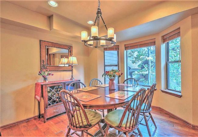 Condominium in Breckenridge - Near Quick Silver Lift, In Breck, Private Hot Tub Condominium in Breckenridge - Near Quick Silver Lift, In Breck, Private Hot Tub