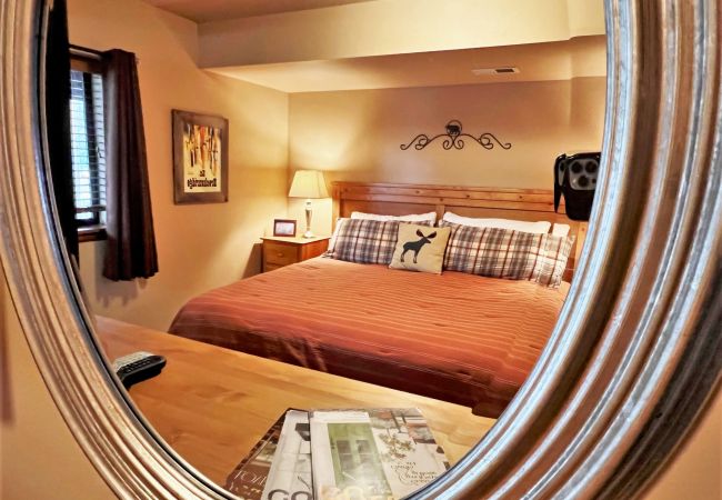 Condominium in Breckenridge - Near Quick Silver Lift, In Breck, Private Hot Tub Condominium in Breckenridge - Near Quick Silver Lift, In Breck, Private Hot Tub