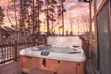 Condominium in Breckenridge - Village Point Buffalo Townhome • Private Hot Tub • Near Quick Silver Lift, In Breck  