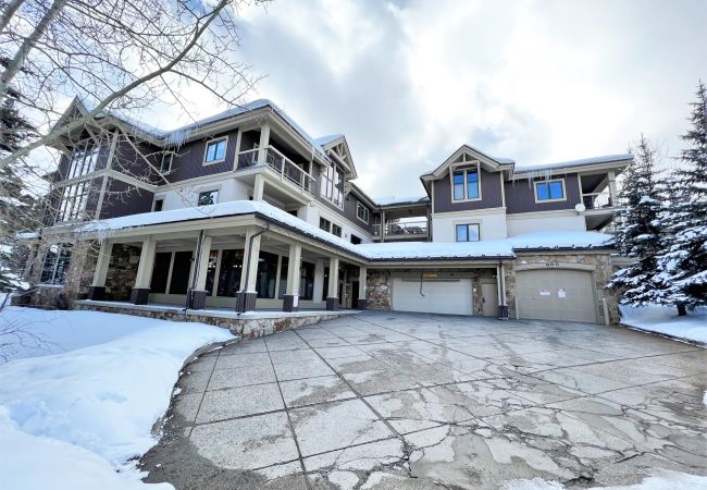 Condominium in Breckenridge - Riverbend Liftside Condo • Ski In/Out • Snowflake Lift • Pool+Hot Tub  Condominium in Breckenridge - Riverbend Liftside Condo • Ski In/Out • Snowflake Lift • Pool+Hot Tub