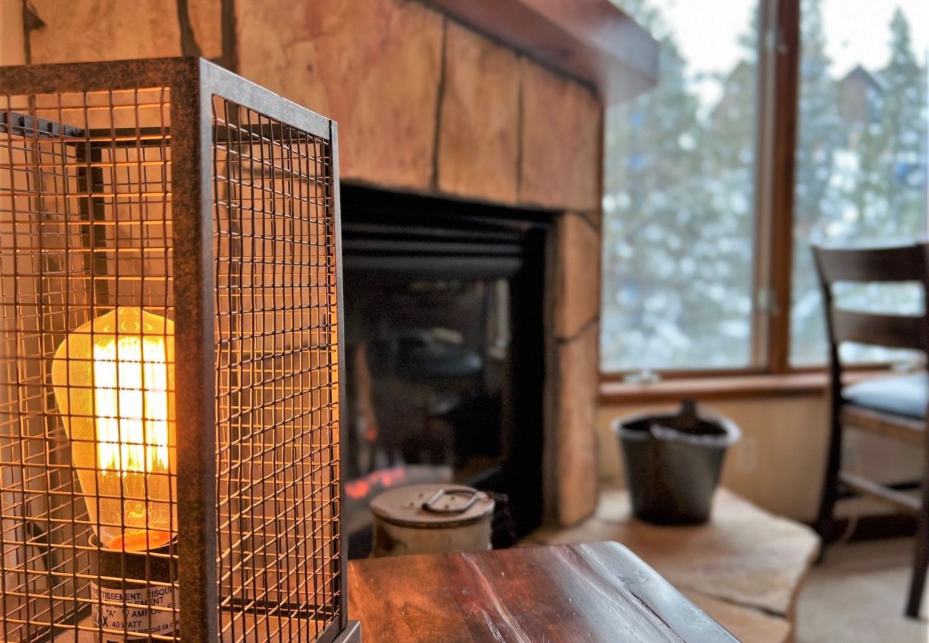 Condominium in Breckenridge -  Ski In-Out Snow Fl. Lift Breck! Pool+Hot Tub 