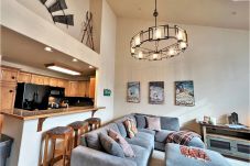 Condominium in Breckenridge -  Ski In-Out Snow Fl. Lift Breck! Pool+Hot Tub 