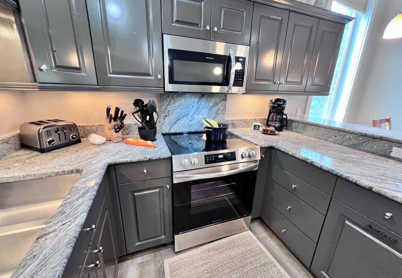 Condominium in Breckenridge - Ski in/out ON 4O’clock Run Play in Pool+Hot Tubs