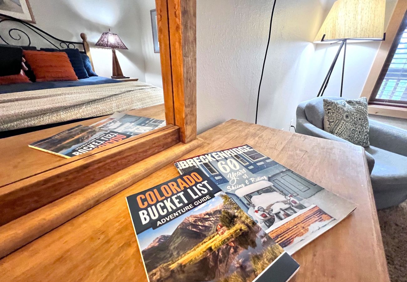 Condominium in Breckenridge - Ski in/out ON 4O’clock Run Play in Pool+Hot Tubs