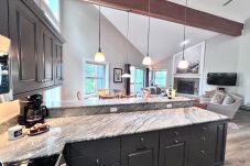 Condominium in Breckenridge - True Ski-In/Ski-Out on 4 O’Clock Run | Tyra Summit