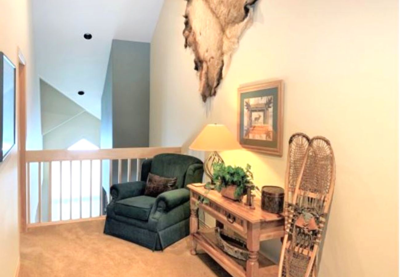 Townhouse in Breckenridge - Ski In-Out to 4 Oclock Run Breck! Private Hot Tub 