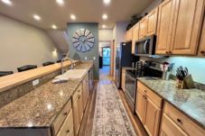 Townhouse in Breckenridge - Tall Pines Superchair Townhome • Ski In/Out • Private Hot Tub 