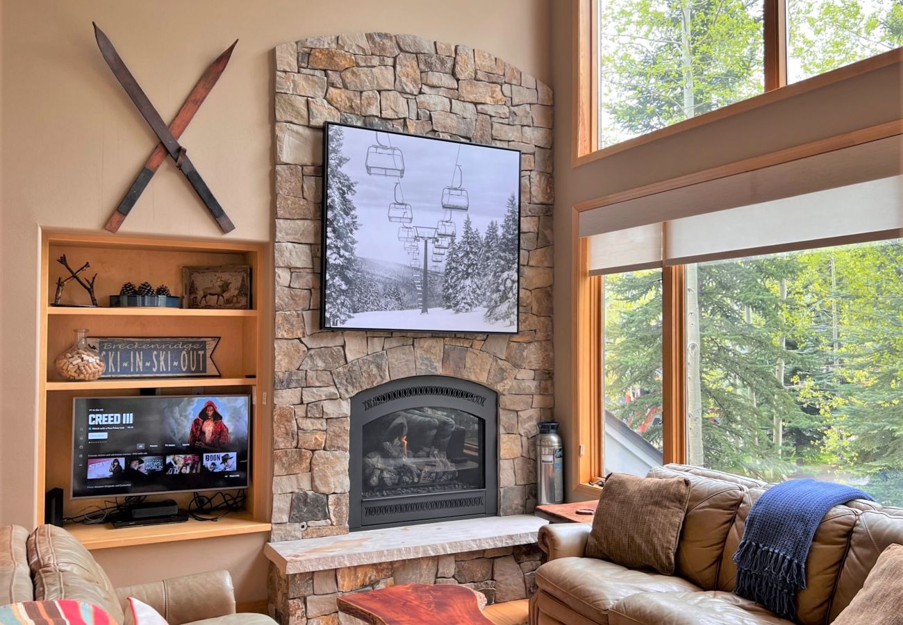 Townhouse in Breckenridge -  Ski In-Out 300 ft to 4 O'clock Run Private Hot Tub