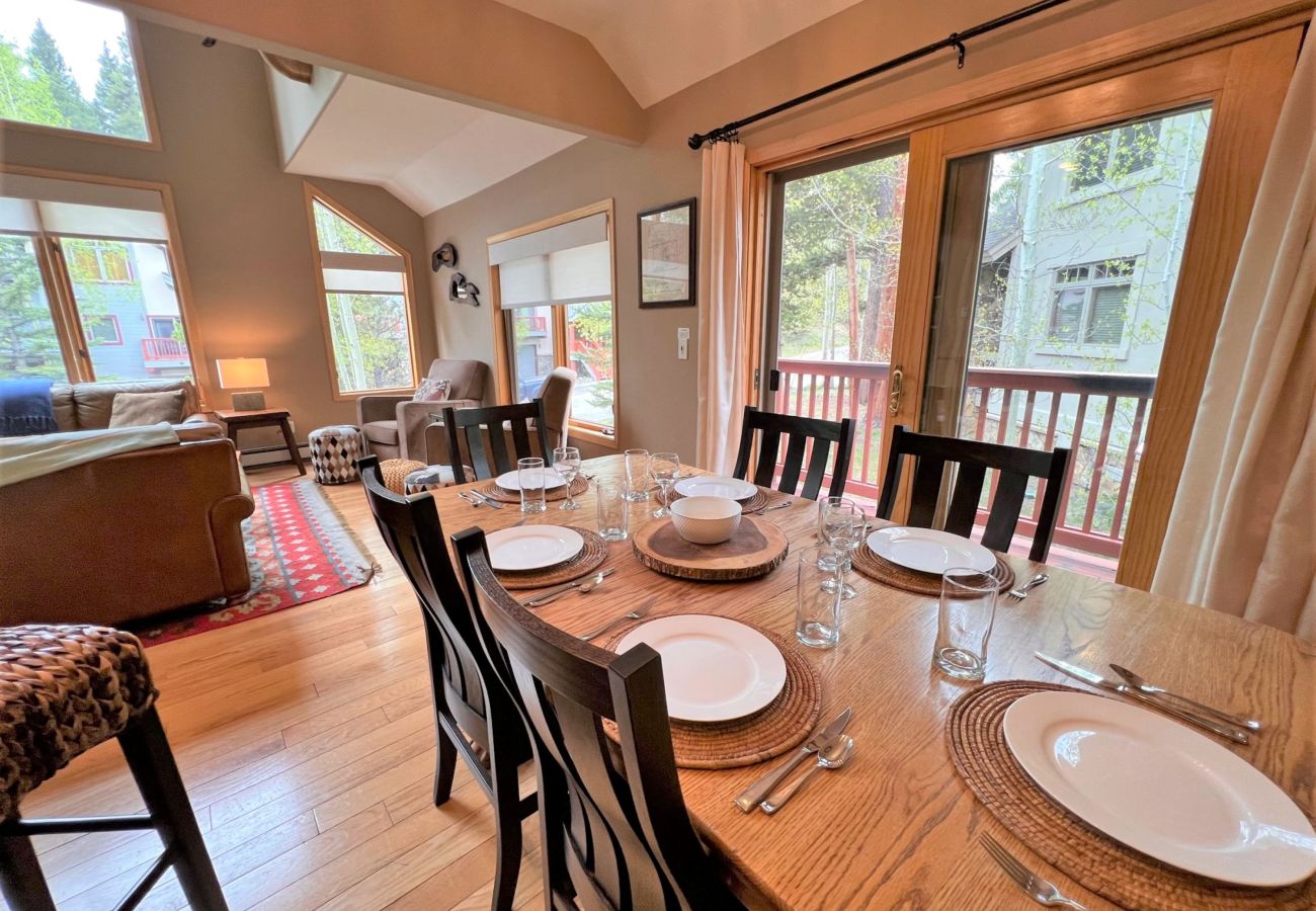 Townhouse in Breckenridge -  Ski In-Out 300 ft to 4 O'clock Run Private Hot Tub