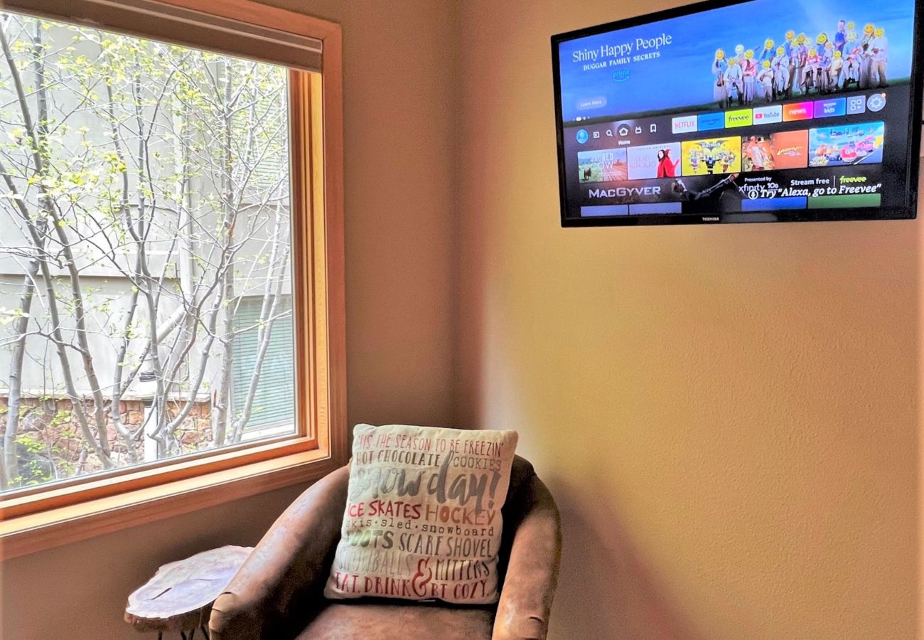 Townhouse in Breckenridge -  Ski In-Out 300 ft to 4 O'clock Run Private Hot Tub
