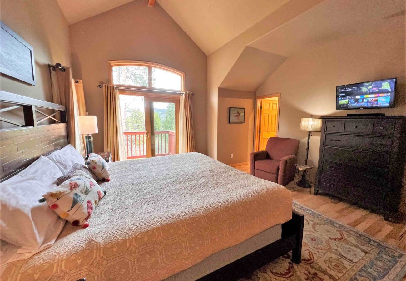 Townhouse in Breckenridge -  Ski In-Out 300 ft to 4 O'clock Run Private Hot Tub