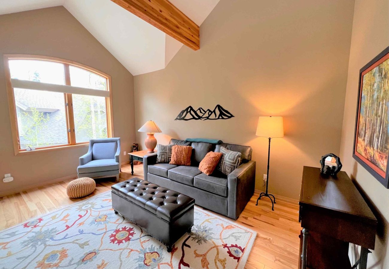Townhouse in Breckenridge -  Ski In-Out 300 ft to 4 O'clock Run Private Hot Tub