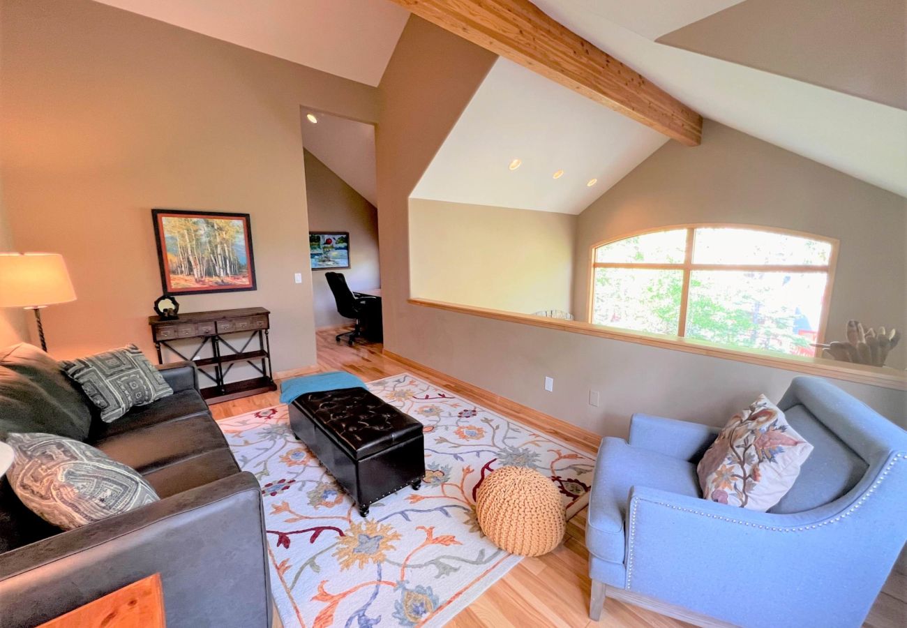 Townhouse in Breckenridge -  Ski In-Out 300 ft to 4 O'clock Run Private Hot Tub