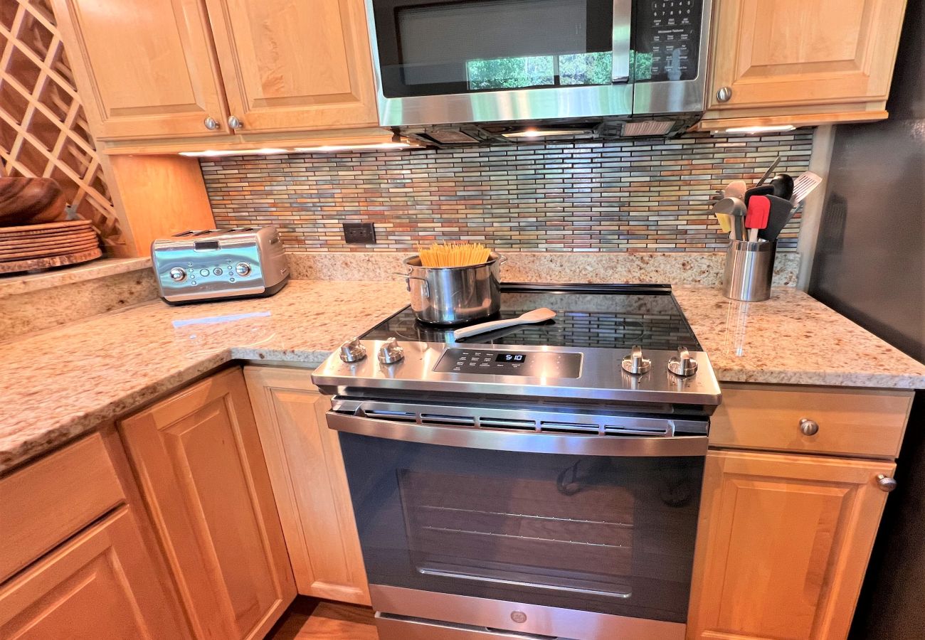 Townhouse in Breckenridge -  Ski In-Out 300 ft to 4 O'clock Run Private Hot Tub