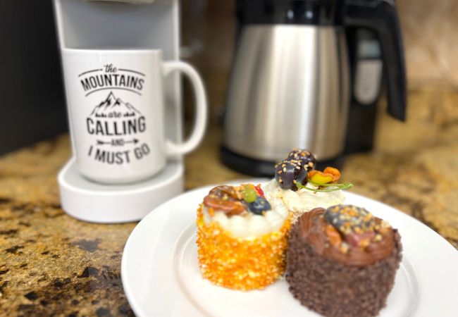 Condominium in Breckenridge - Park Place Aspen Condo • Walk to Main St. • Snowflake Lift • Pool+Hot Tubs Condominium in Breckenridge - Park Place Aspen Condo • Walk to Main St. • Snowflake Lift • Pool+Hot Tubs