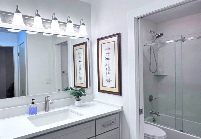 Condominium in Breckenridge - Park Place Aspen Condo • Walk to Main St. • Snowflake Lift • Pool+Hot Tubs Condominium in Breckenridge - Park Place Aspen Condo • Walk to Main St. • Snowflake Lift • Pool+Hot Tubs