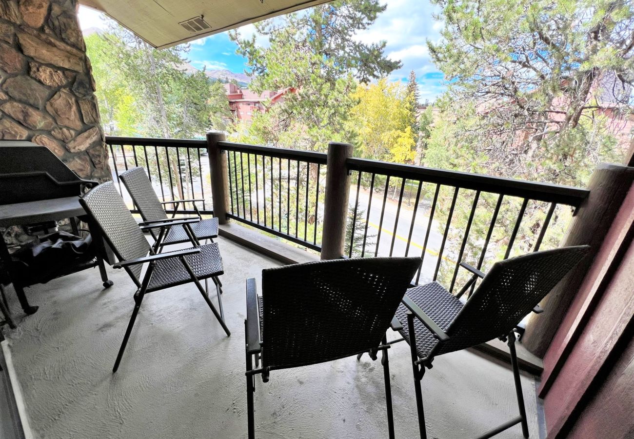 Condominium in Breckenridge - Walk to Main St. + Snowflake Lift, Pool+Hot Tubs