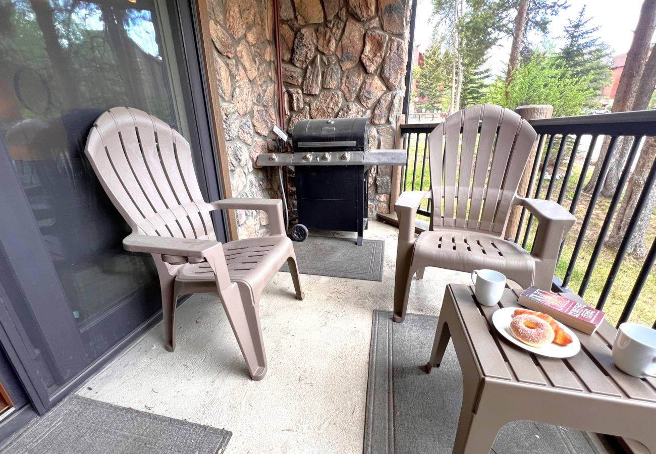 Condominium in Breckenridge - Walk to Main St. Near Snowflake Lift Hot Tubs+Pool