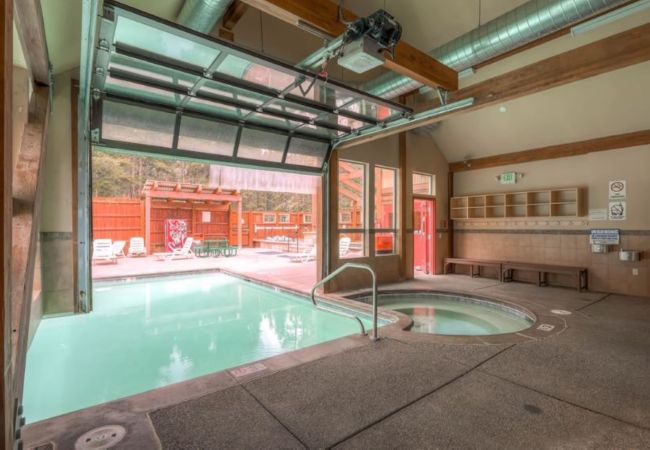 Condominium in Breckenridge - Sundowner Mountain View Condo • Walk to Slopes & Main St  • Pool Access Condominium in Breckenridge - Sundowner Mountain View Condo • Walk to Slopes & Main St  • Pool Access
