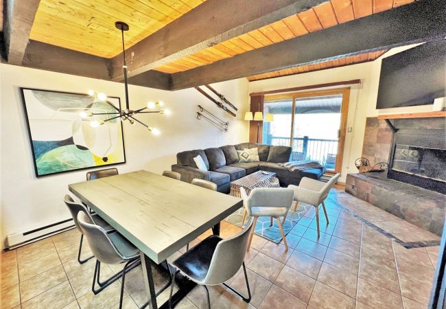 Condominium in Breckenridge - Sundowner Mountain View Condo • Walk to Slopes & Main St  • Pool Access Condominium in Breckenridge - Sundowner Mountain View Condo • Walk to Slopes & Main St  • Pool Access