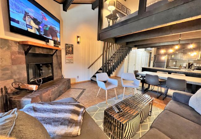 Condominium in Breckenridge - Sundowner Mountain View Condo • Walk to Slopes & Main St  • Pool Access Condominium in Breckenridge - Sundowner Mountain View Condo • Walk to Slopes & Main St  • Pool Access