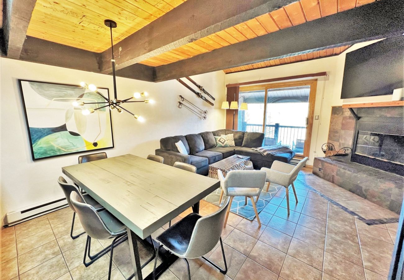 Condominium in Breckenridge - Retro Condo Near Snow Flake Lift  Pool+Hot Tubs