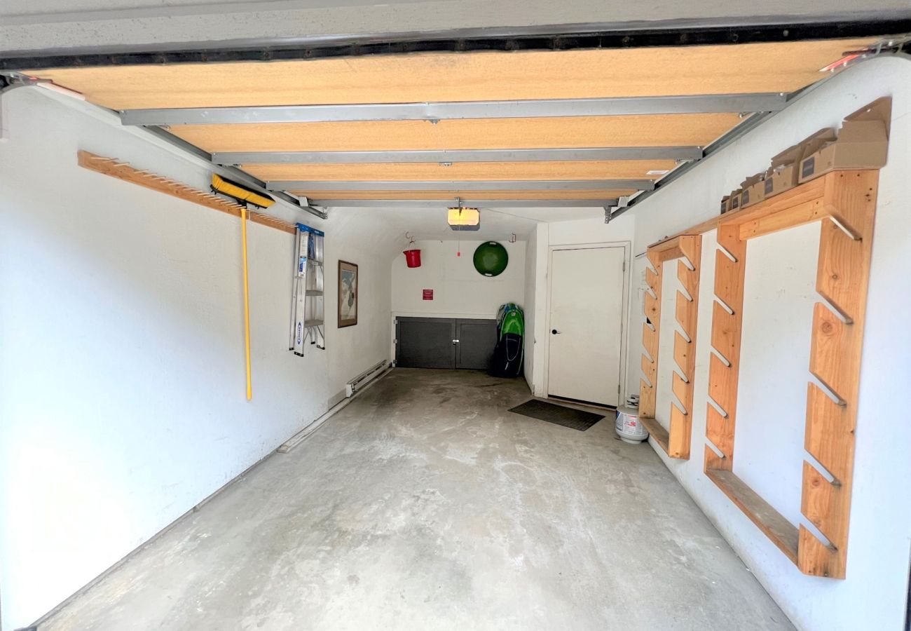 Townhouse in Breckenridge - Walk to Main St. Breck Snowflake Lift Pool+Hot tubs