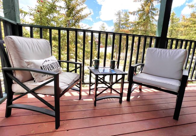 Condominium in Breckenridge - Ski-In 4 O'clock Run Walk to Main St Hot Tub Play! Condominium in Breckenridge - Ski-In 4 O'clock Run Walk to Main St Hot Tub Play!