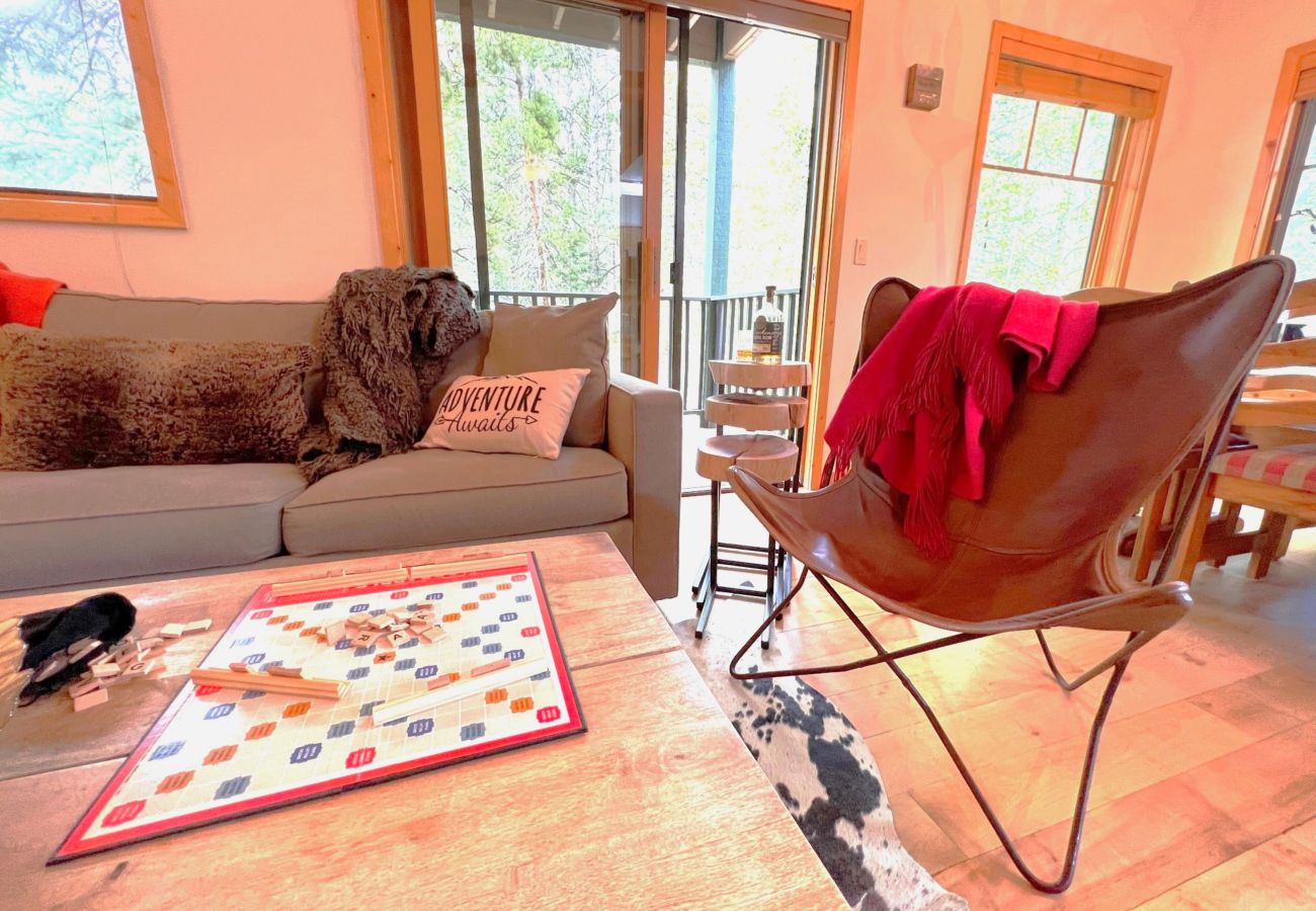 Condominium in Breckenridge - Ski-In 4 O'clock Run Soak-Hot Tub Walk to Main St! 