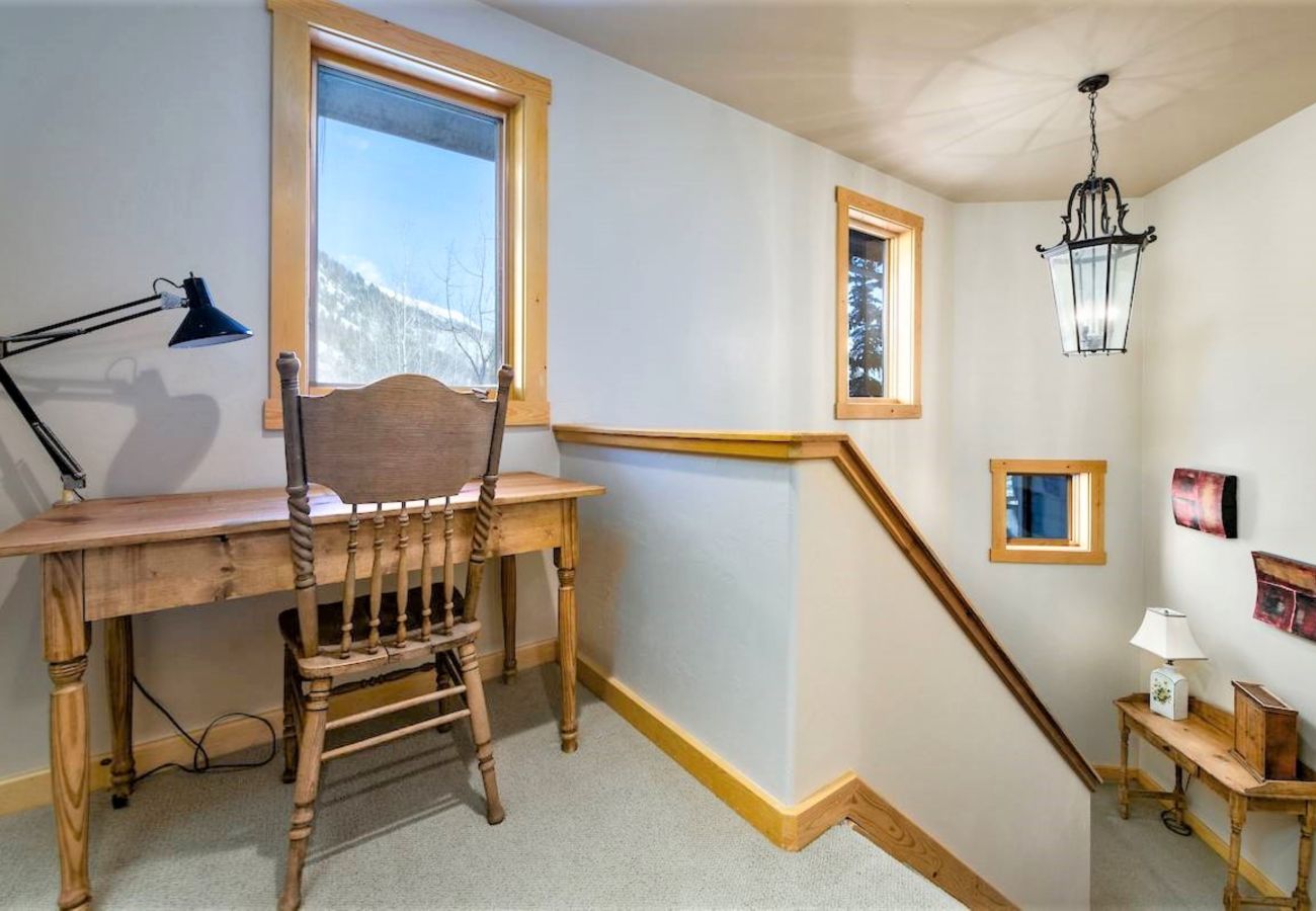 Townhouse in Frisco - Near Main St Frisco + 5 Ski Resorts Come Play+Ski!