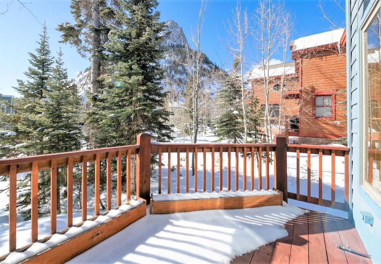 Townhouse in Frisco - Near Main St Frisco + 5 Ski Resorts Come Play+Ski!
