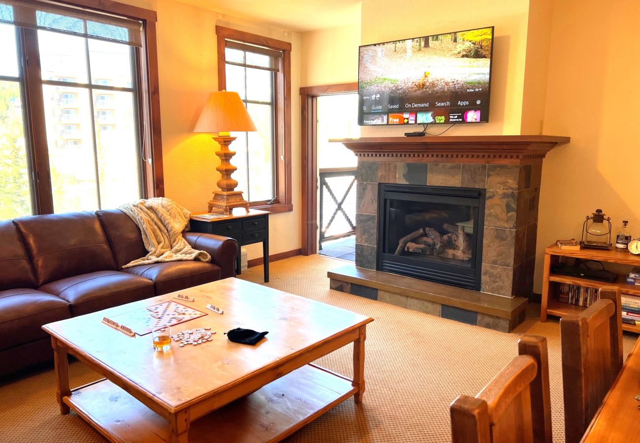Condominium in Breckenridge - Main St Station Views! Pool+7 Hot Tubs Walk 2 Lift