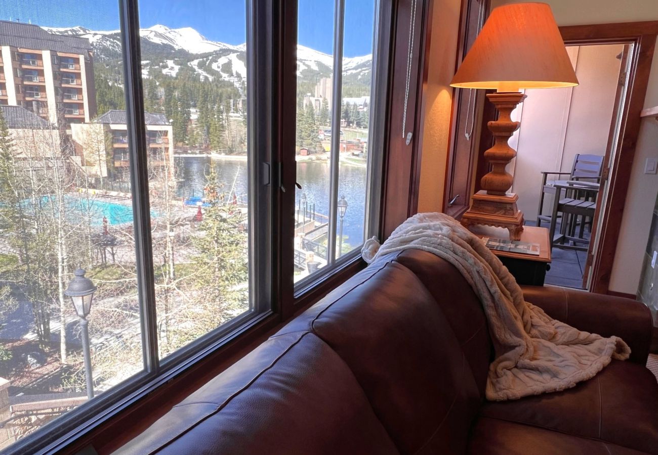 Condominium in Breckenridge - Main St Station Views! Pool+7 Hot Tubs Walk 2 Lift