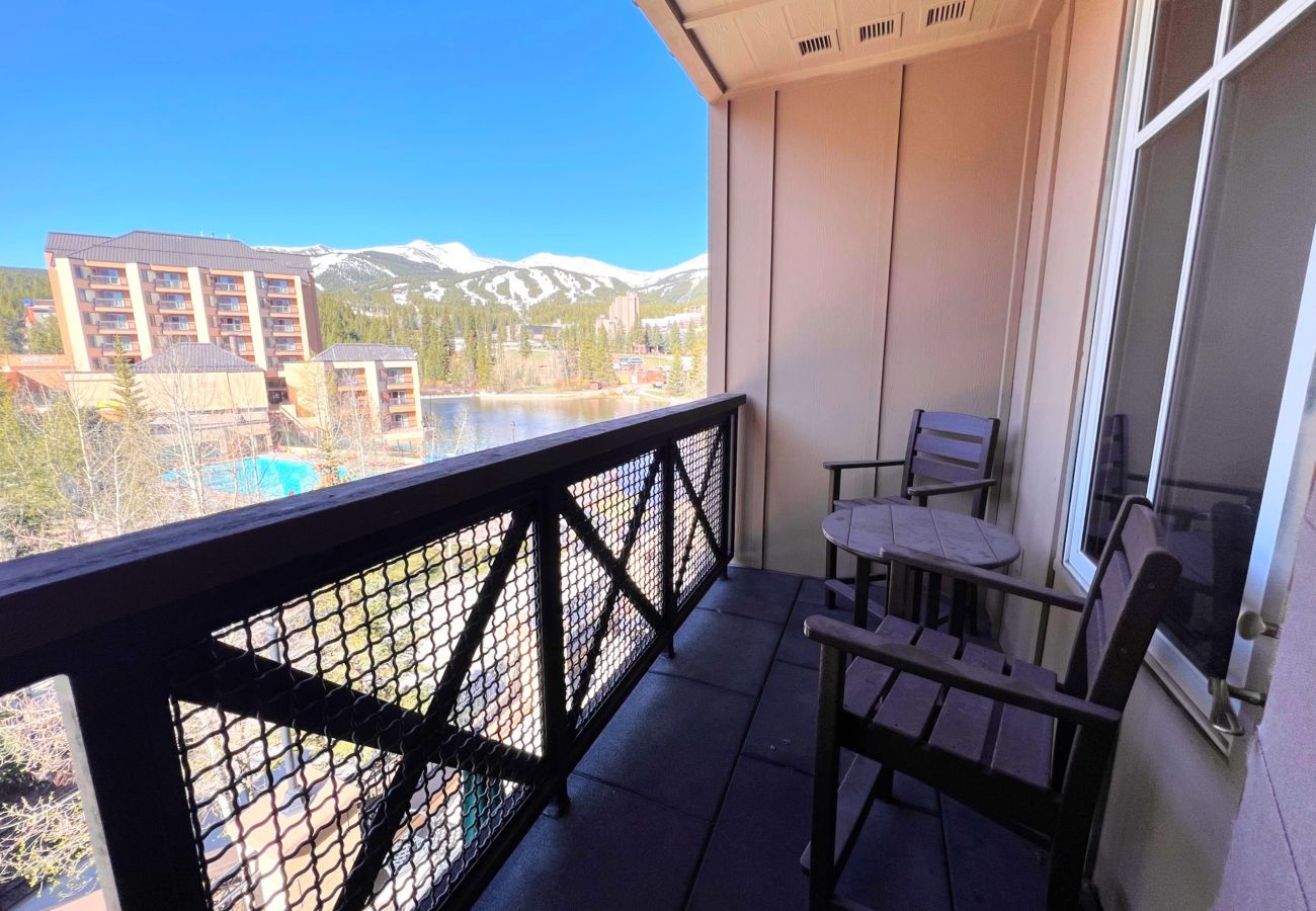 Condominium in Breckenridge - Main St Station Views! Pool+7 Hot Tubs Walk 2 Lift