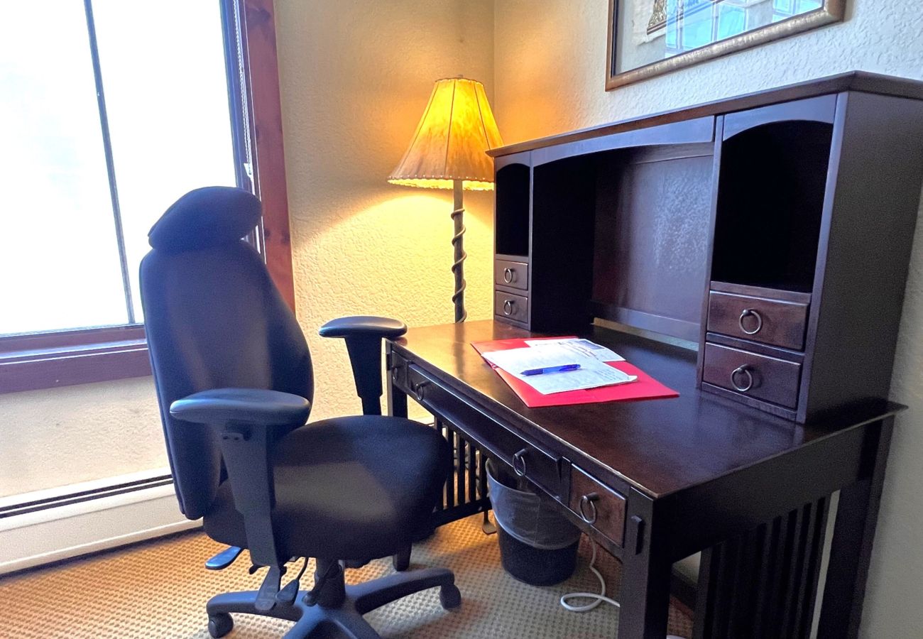 Condominium in Breckenridge - Main St Station Views! Pool+7 Hot Tubs Walk 2 Lift