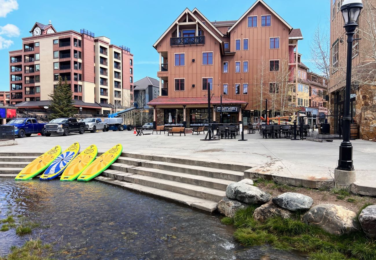 Condominium in Breckenridge - Main St Station Views! Pool+7 Hot Tubs Walk 2 Lift