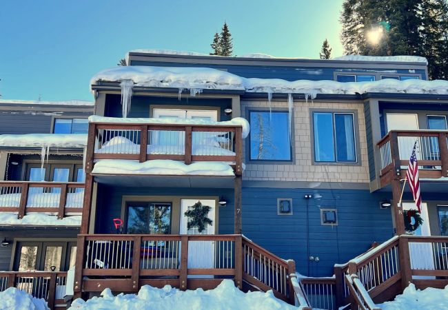 Townhouse in Breckenridge - Baldy Mountain Basecamp - Pet Friendly! - Free Shuttle Access Townhouse in Breckenridge - Baldy Mountain Basecamp - Pet Friendly! - Free Shuttle Access