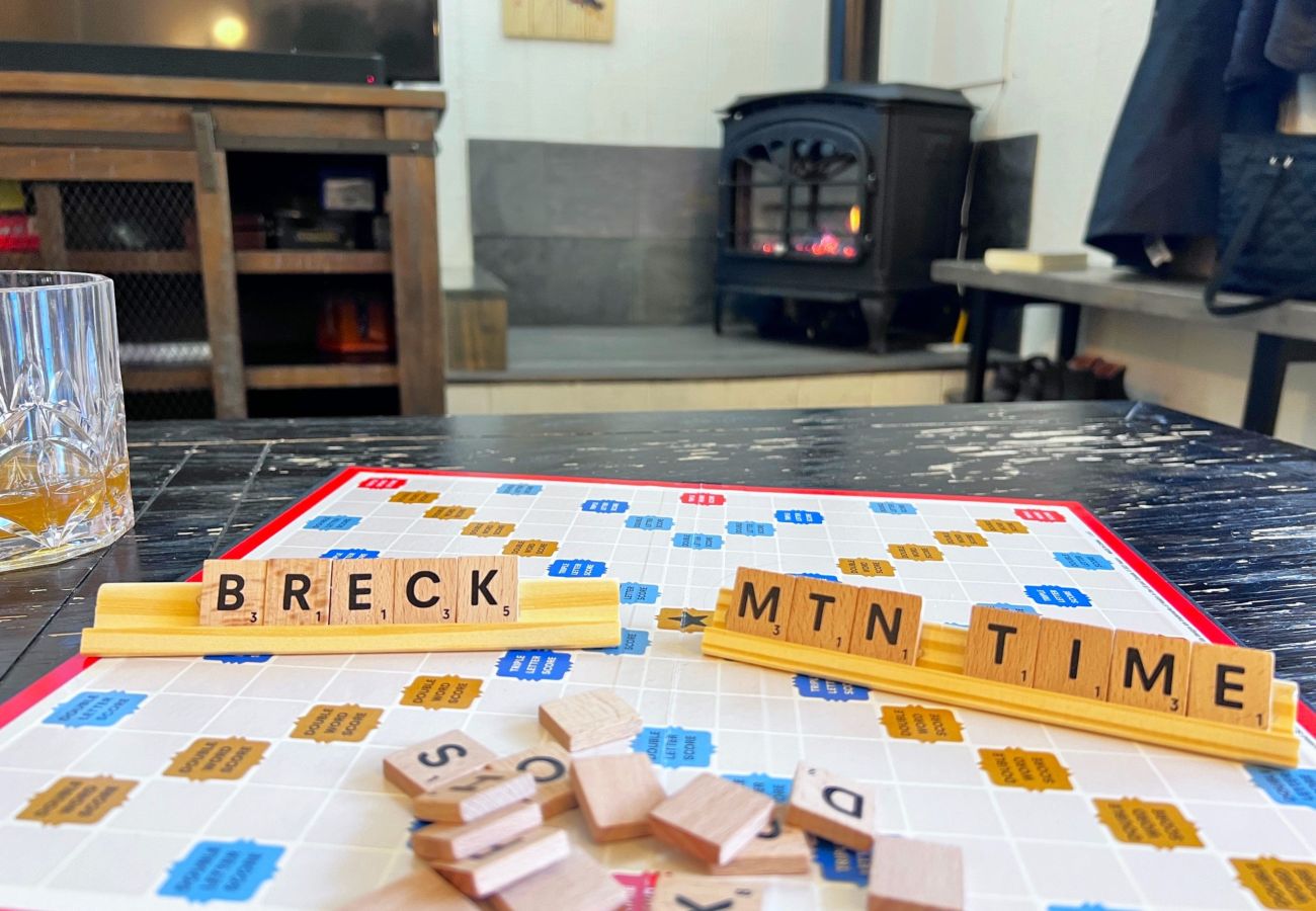 Townhouse in Breckenridge - Cozy Condo FREE Short Shuttle Ride to Ski Breck!