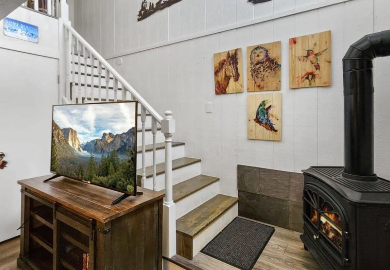 Townhouse in Breckenridge - Cozy Condo FREE Short Shuttle Ride to Ski Breck!
