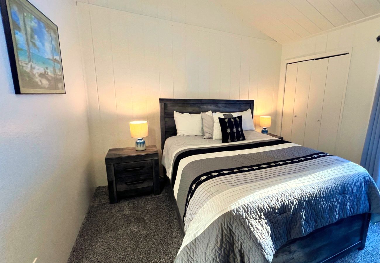 Townhouse in Breckenridge - Cozy Condo FREE Short Shuttle Ride to Ski Breck!
