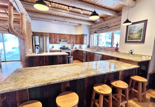 House in Breckenridge - Swan Valley Estate • Log Home • Mtn. Views • 10 min. to Breck House in Breckenridge - Swan Valley Estate • Log Home • Mtn. Views • 10 min. to Breck