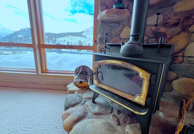 House in Breckenridge - Swan Valley Estate • Log Home • Mtn. Views • 10 min. to Breck House in Breckenridge - Swan Valley Estate • Log Home • Mtn. Views • 10 min. to Breck