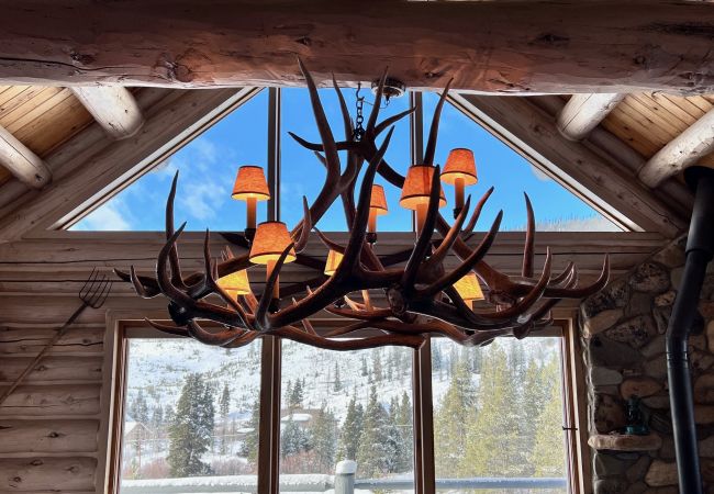 House in Breckenridge - Swan Valley Estate • Log Home • Mtn. Views • 10 min. to Breck House in Breckenridge - Swan Valley Estate • Log Home • Mtn. Views • 10 min. to Breck