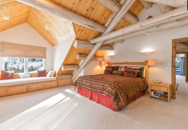 House in Breckenridge - Swan Valley Estate • Log Home • Mtn. Views • 10 min. to Breck House in Breckenridge - Swan Valley Estate • Log Home • Mtn. Views • 10 min. to Breck