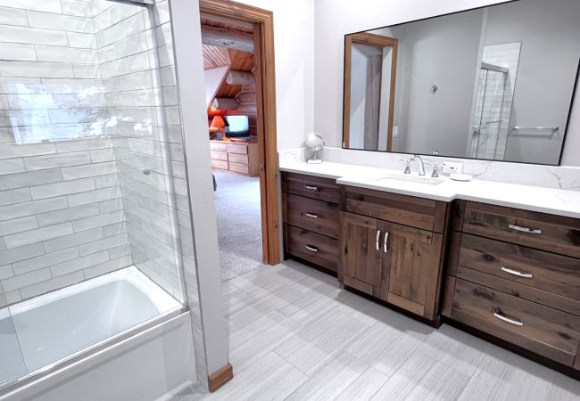 House in Breckenridge - Swan Valley Estate • Log Home • Mtn. Views • 10 min. to Breck House in Breckenridge - Swan Valley Estate • Log Home • Mtn. Views • 10 min. to Breck