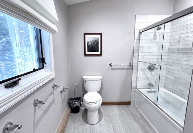 House in Breckenridge - Swan Valley Estate • Log Home • Mtn. Views • 10 min. to Breck House in Breckenridge - Swan Valley Estate • Log Home • Mtn. Views • 10 min. to Breck